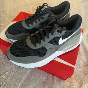 Nike air max systm size 10